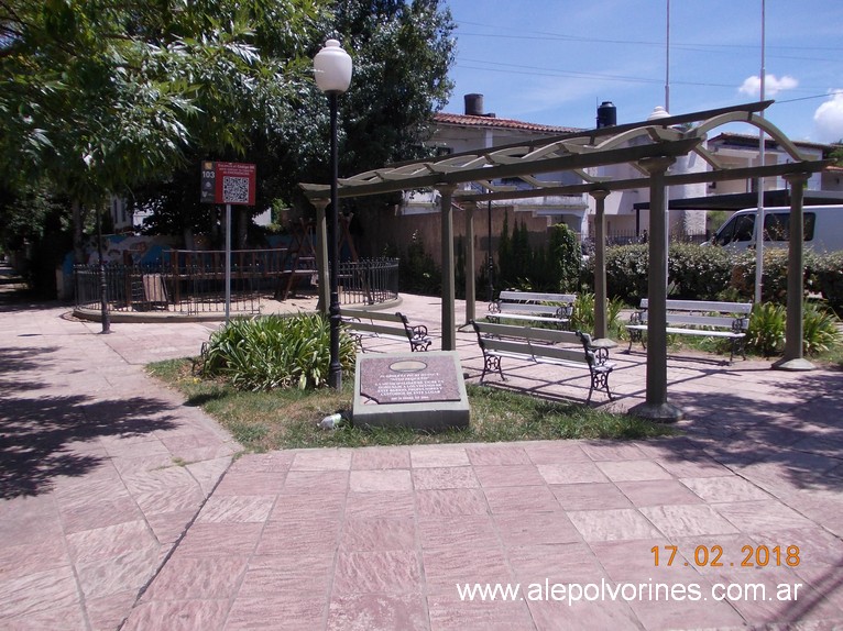 Foto: Plazoleta Pichi Huinca - Tigre (Buenos Aires), Argentina