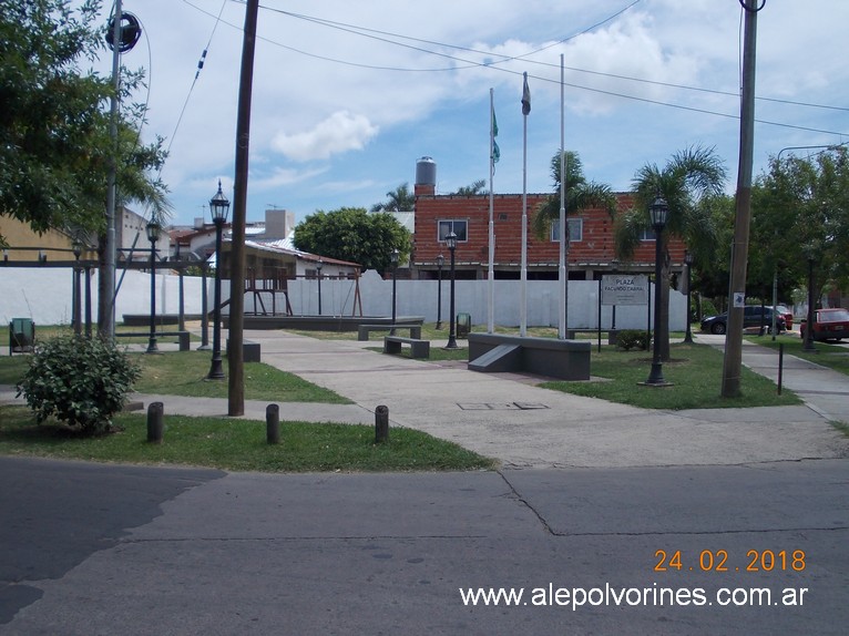 Foto: Plaza Facundo Cabral - Tigre (Buenos Aires), Argentina