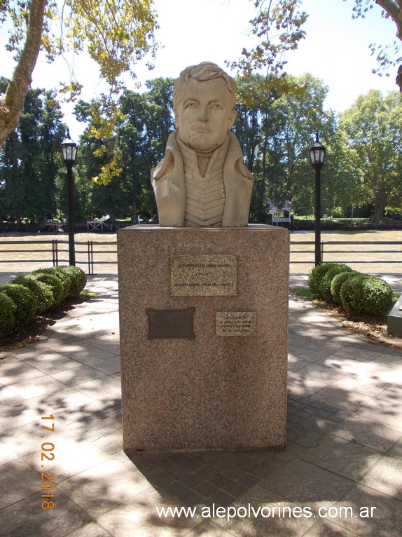 Foto: Busto Alte Brown - Tigre (Buenos Aires), Argentina