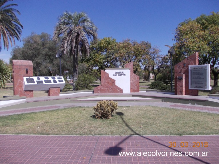 Foto: Plaza San Martin - General Levalle (Córdoba), Argentina