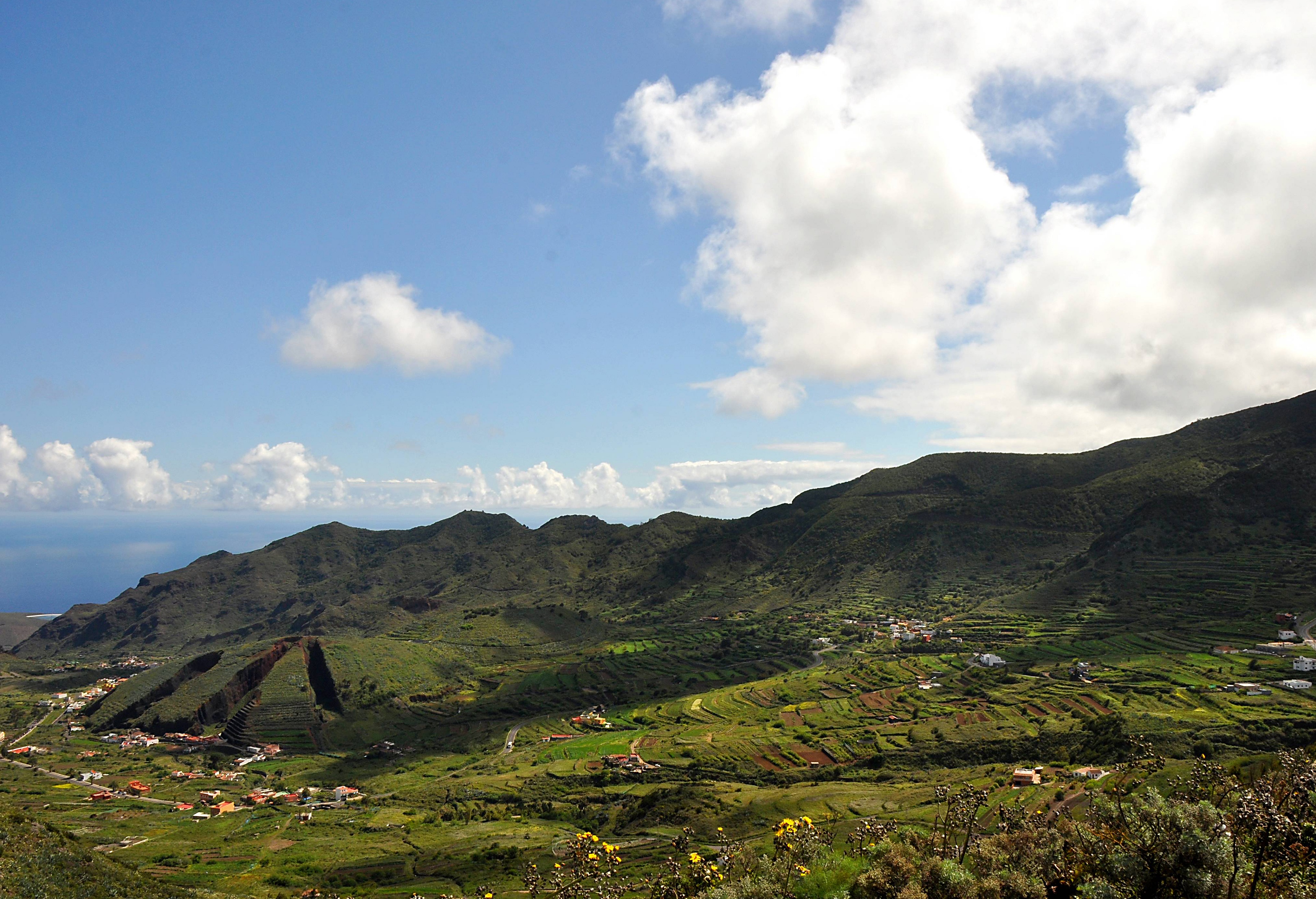 Foto: Valle con cultivos - Masca (Santa Cruz de Tenerife), España