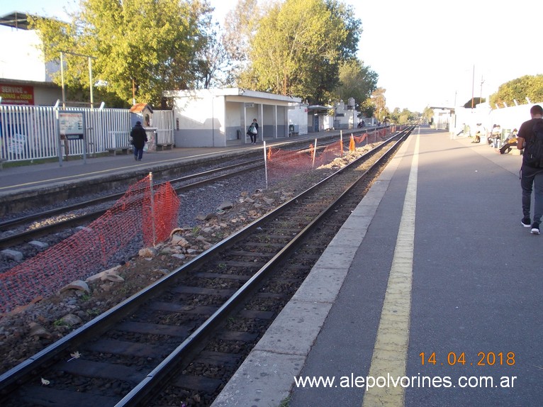 Foto: Estacion Adolfo Sourdeaux - Don Torcuato (Buenos Aires), Argentina
