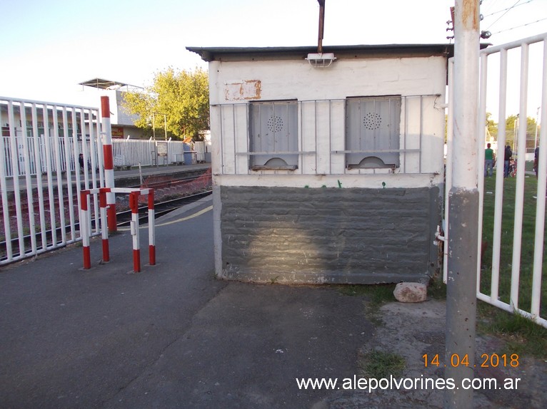 Foto: Estacion Adolfo Sourdeaux - Don Torcuato (Buenos Aires), Argentina