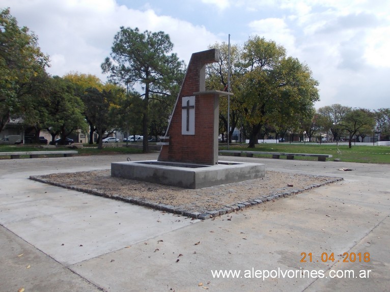 Foto: Plaza Ader - Villa Ballester (Buenos Aires), Argentina