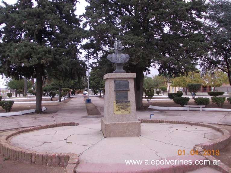 Foto: Plaza San Martin - Bulnes (Córdoba), Argentina
