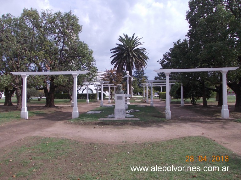 Foto: Plaza Alsina Guamini - Guaminí (Buenos Aires), Argentina