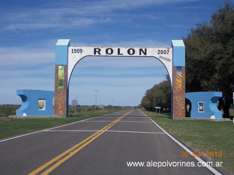 Foto: Acceso a Rolon - Rolon (La Pampa), Argentina