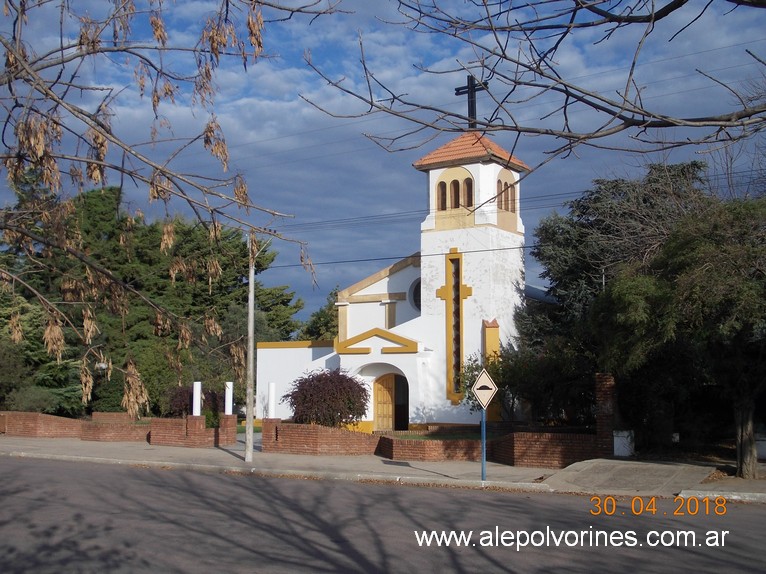 Foto: Iglesia de Miguel Riglos - Miguel Riglos (La Pampa), Argentina