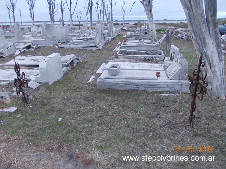 Foto: Cementerio de Carhue - Carhue (Buenos Aires), Argentina