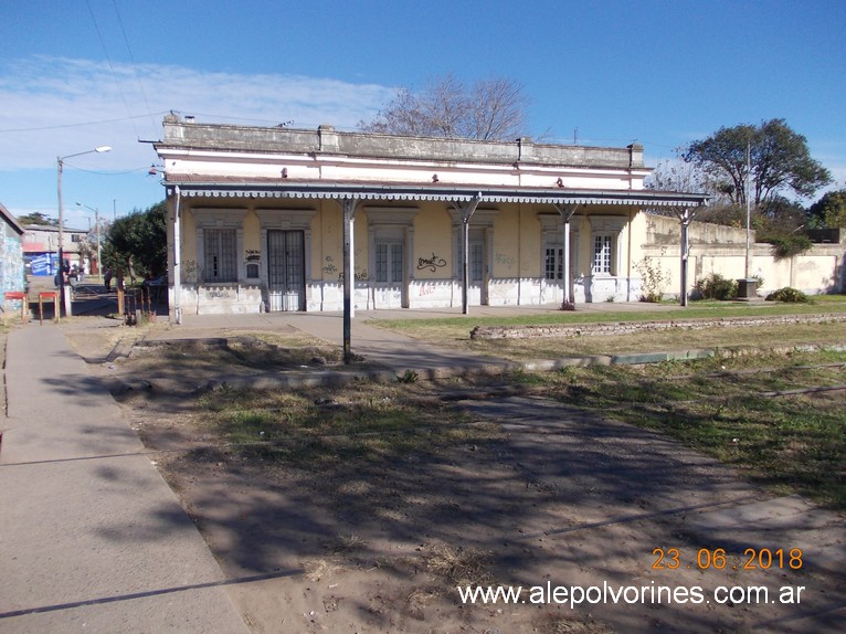 Foto: Estacion Toro - Tortuguitas (Buenos Aires), Argentina