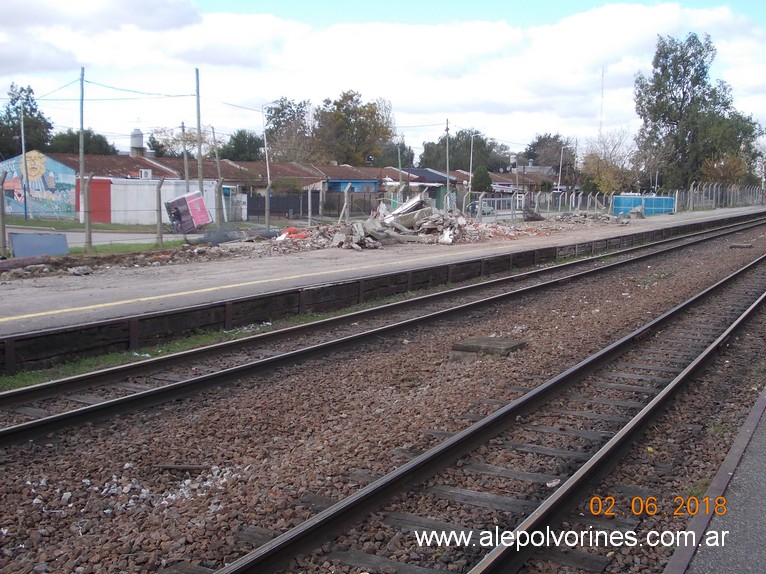 Foto: Estacion Tierras Altas - Grand Bourg (Buenos Aires), Argentina