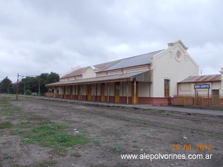 Foto: Estacion San Justo FCCNA - San Justo (Santa Fe), Argentina
