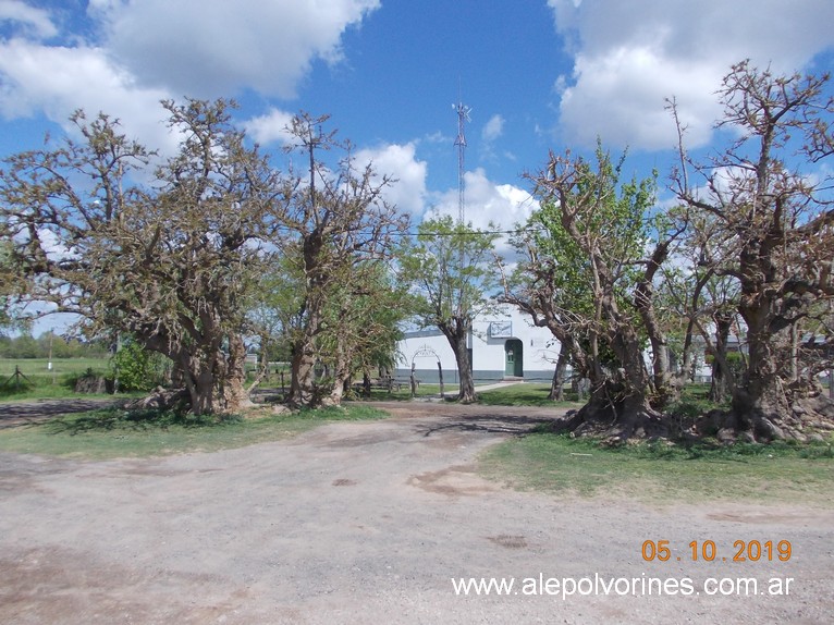 Foto: Almacen Los Ombues - Chenaut (Buenos Aires), Argentina