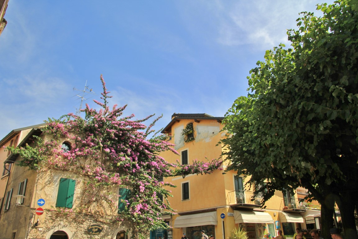Foto: Centro histórico - Sirmione (Lombardy), Italia