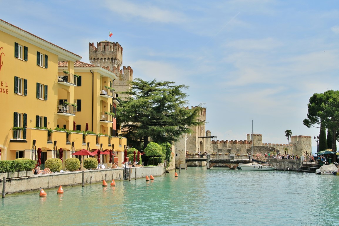 Foto: Centro histórico - Sirmione (Lombardy), Italia