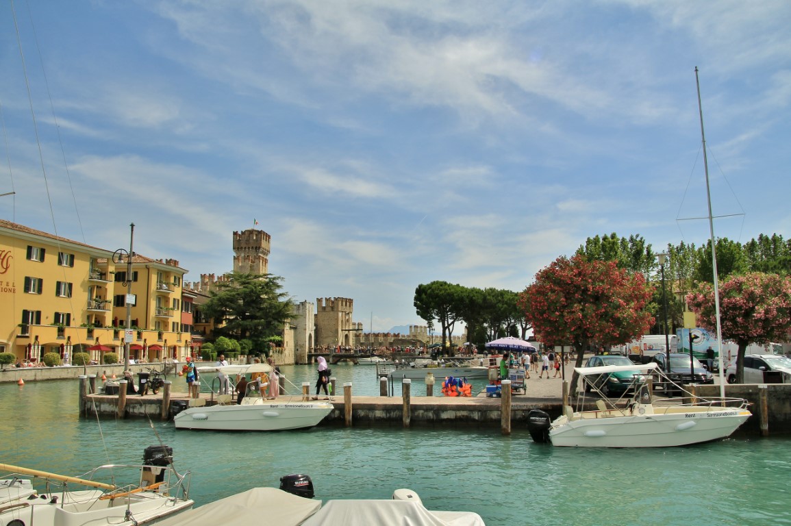 Foto: Centro histórico - Sirmione (Lombardy), Italia