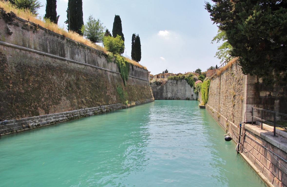 Foto: Centro histórico - Peschiera del Garda (Veneto), Italia