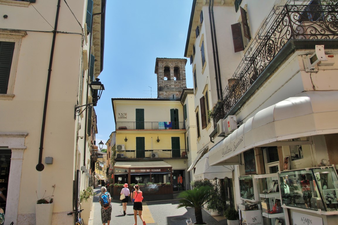 Foto: Centro histórico - Peschiera del Garda (Veneto), Italia