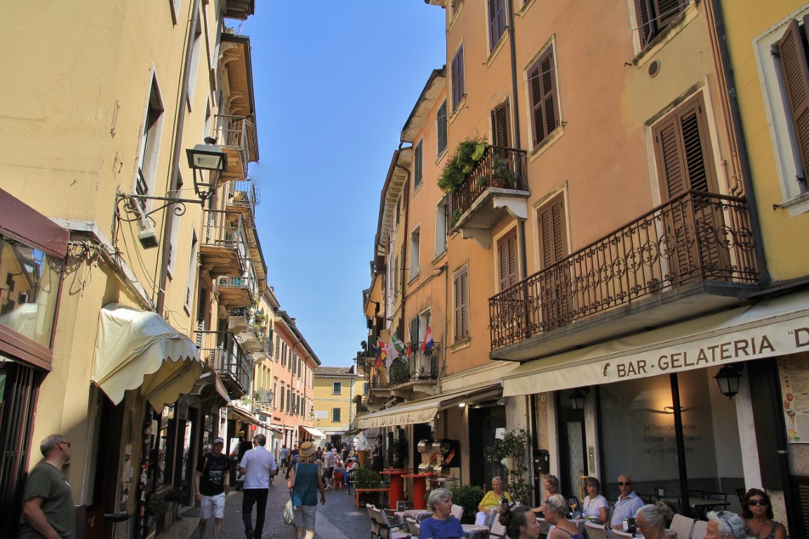Foto: Centro histórico - Peschiera del Garda (Veneto), Italia