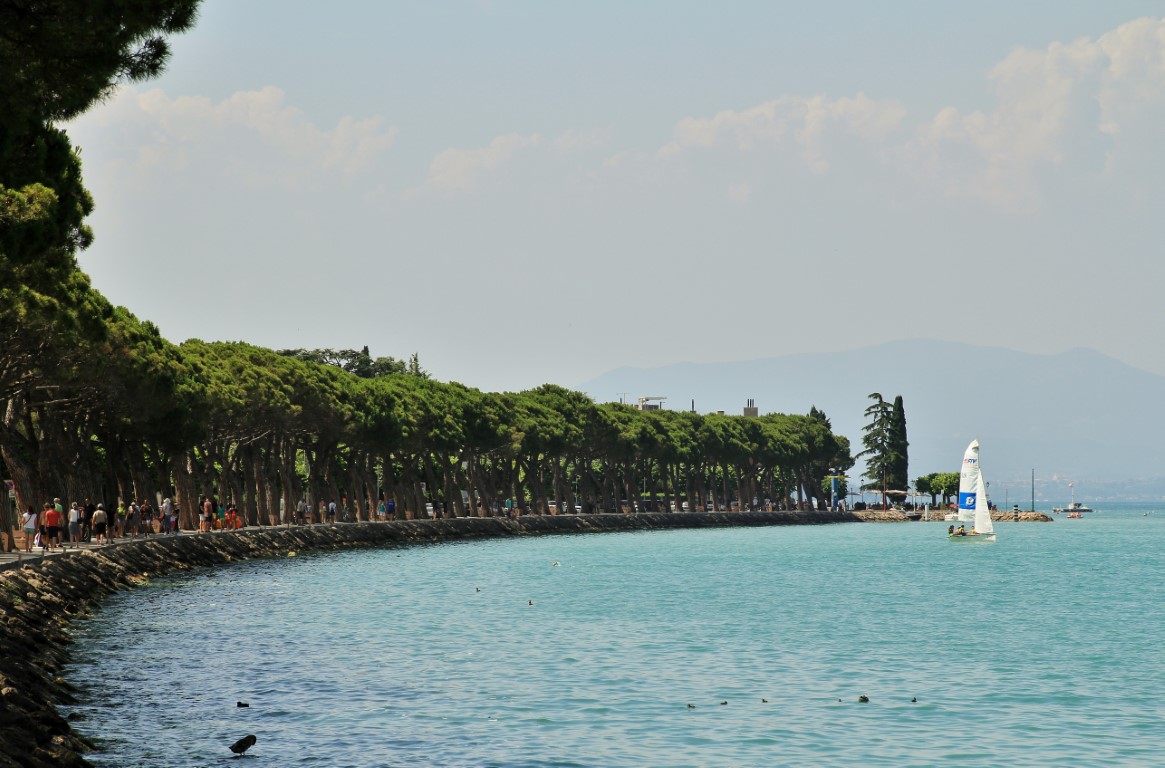 Foto: Centro histórico - Peschiera del Garda (Veneto), Italia