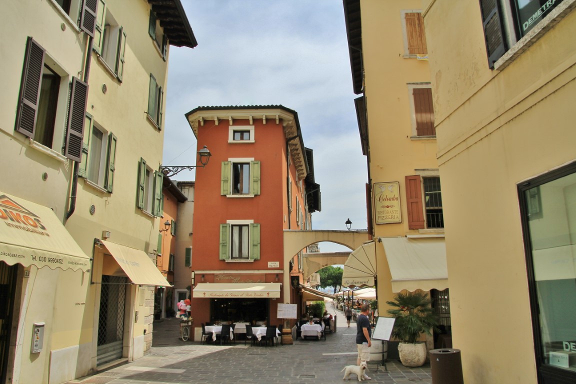 Foto: Centro histórico - Desenzano di Garda (Lombardy), Italia
