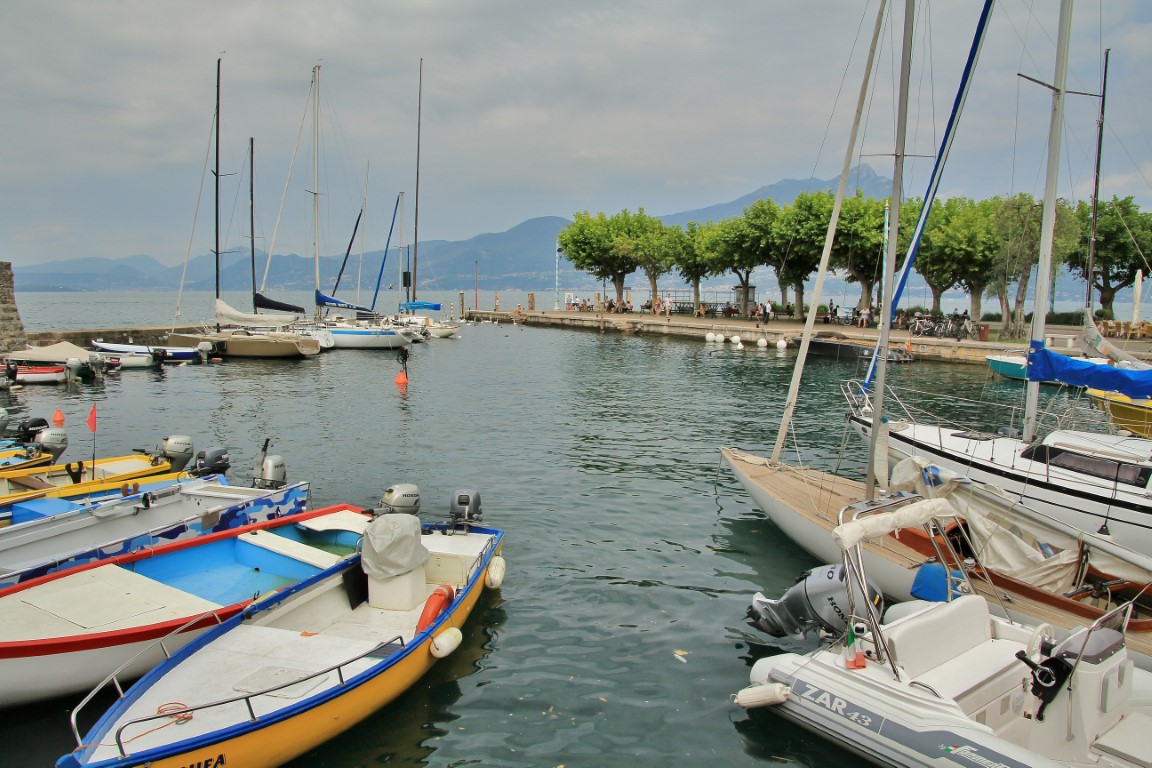 Foto: Puerto - Torri del Benaco (Veneto), Italia