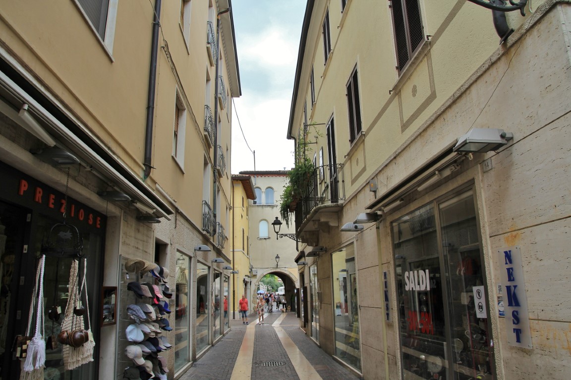 Foto: Centro histórico - Bardolino (Veneto), Italia