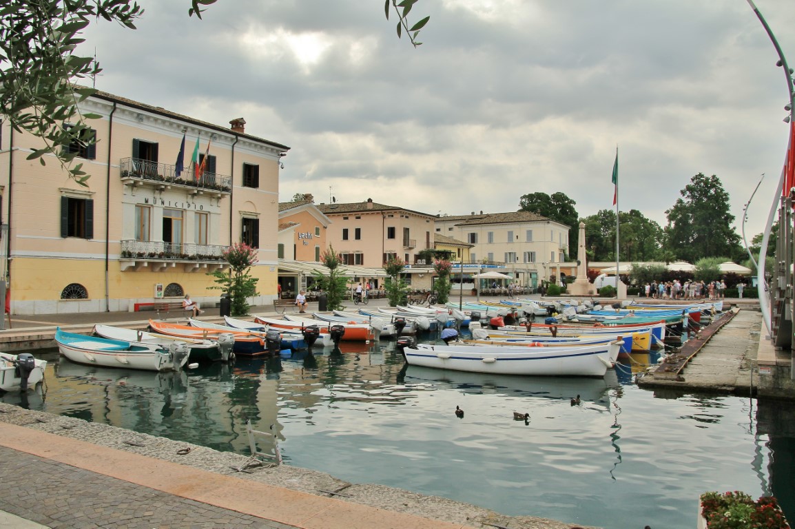 Foto: Puerto - Bardolino (Veneto), Italia