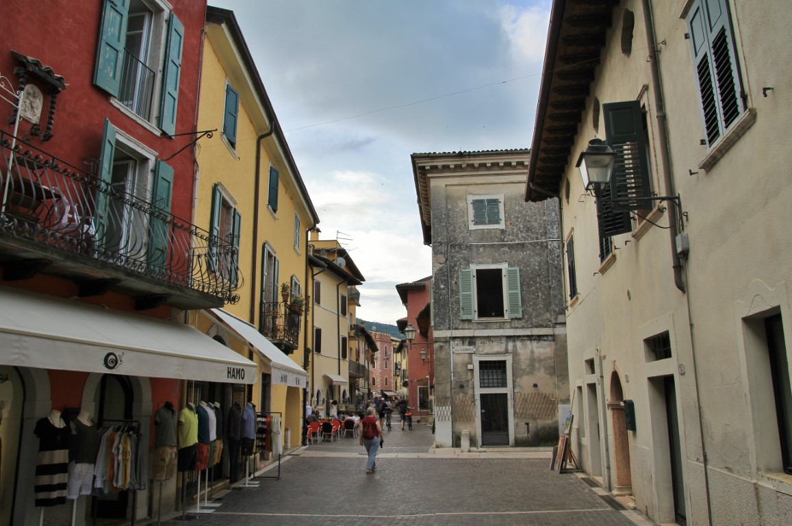 Foto: Centro histórico - Torri del Benaco (Veneto), Italia