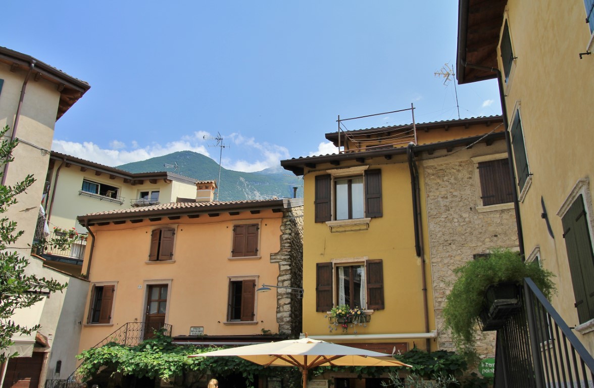 Foto: Centro histórico - Malcesine (Veneto), Italia