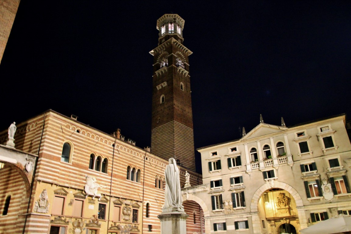 Foto: Plaza dei Signori - Verona (Veneto), Italia