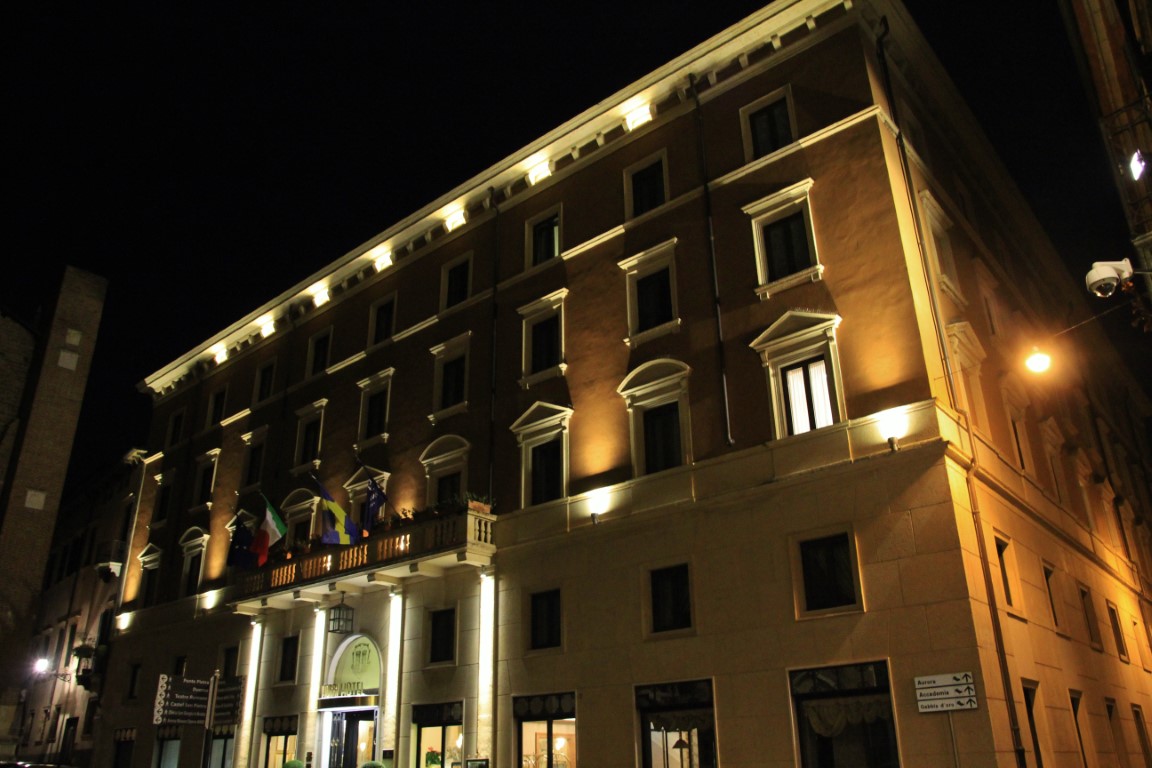 Foto: Plaza Santa Anastasia - Verona (Veneto), Italia