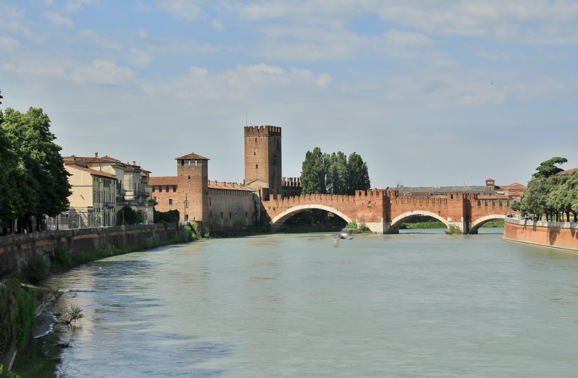 Foto: Puente de Castelvecchio - Verona (Veneto), Italia