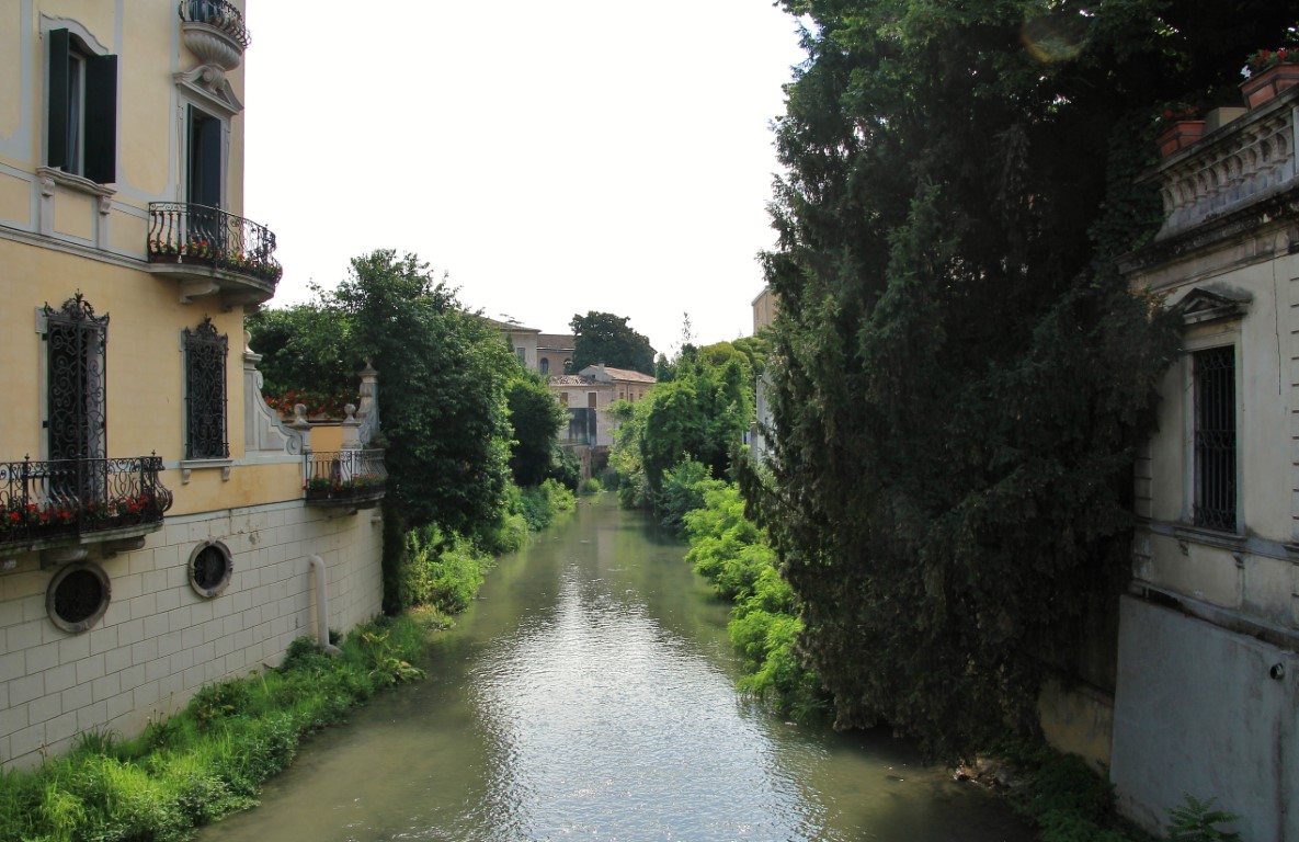 Foto: Canal - Padua (Veneto), Italia
