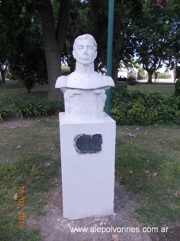 Foto: Busto Gral San Martin Sanford - Sanford (Santa Fe), Argentina