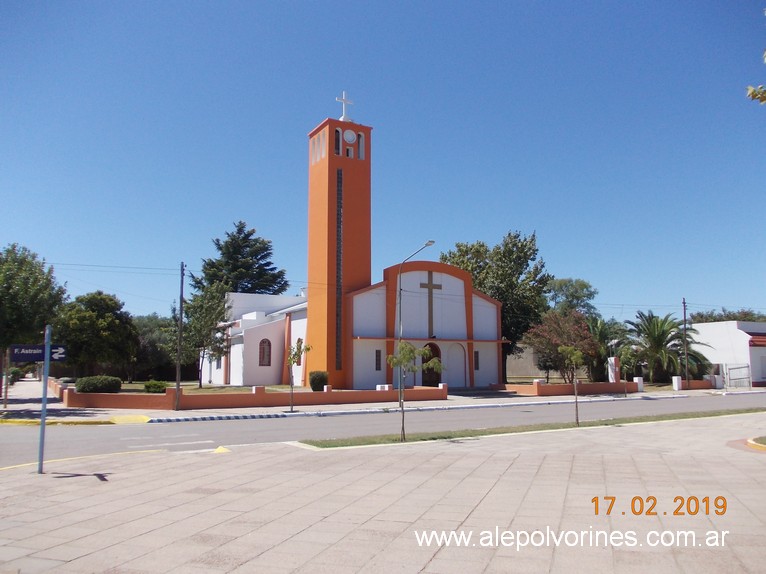 Foto: Iglesia de Doblas - Doblas (La Pampa), Argentina