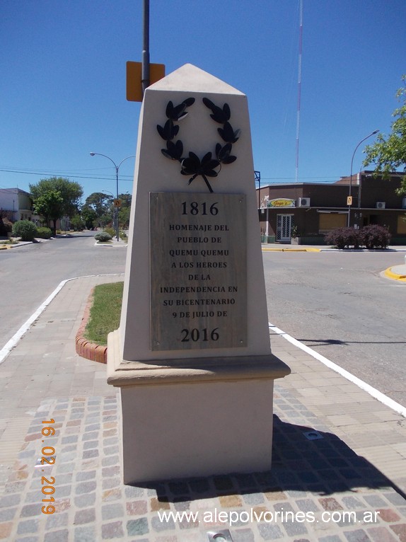 Foto: Monumento bicentenario independencia Quemu Quemu - Quemu Quemu (La Pampa), Argentina