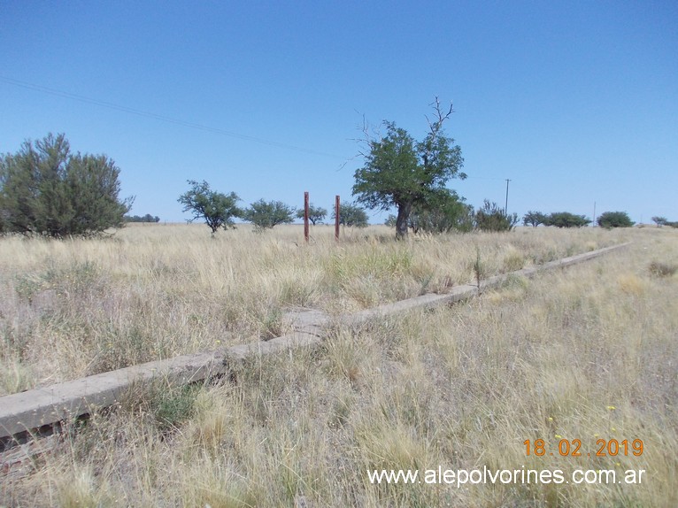 Foto: Parada Apuyaco - Alpachiri (La Pampa), Argentina