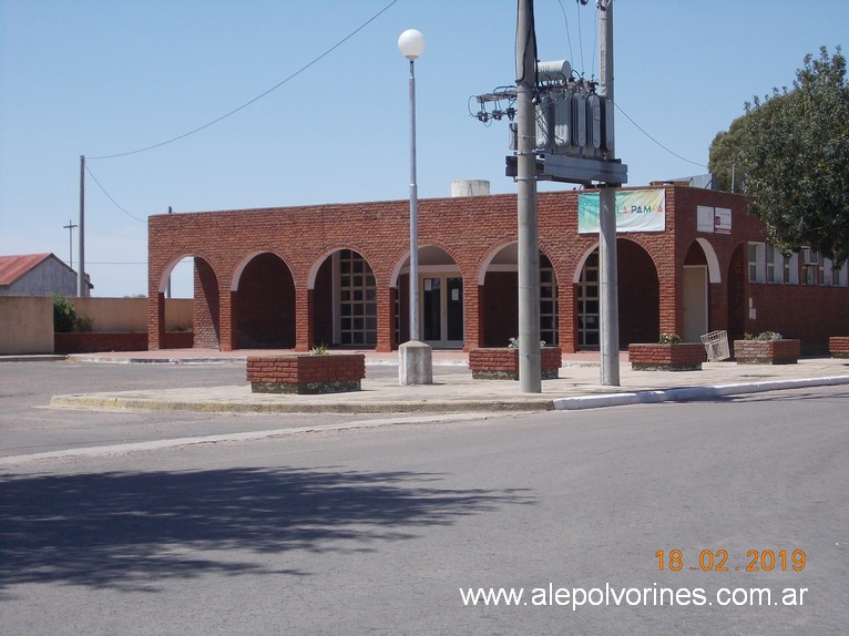 Foto: Terminal Omnibus Alpachiri - Alpachiri (La Pampa), Argentina