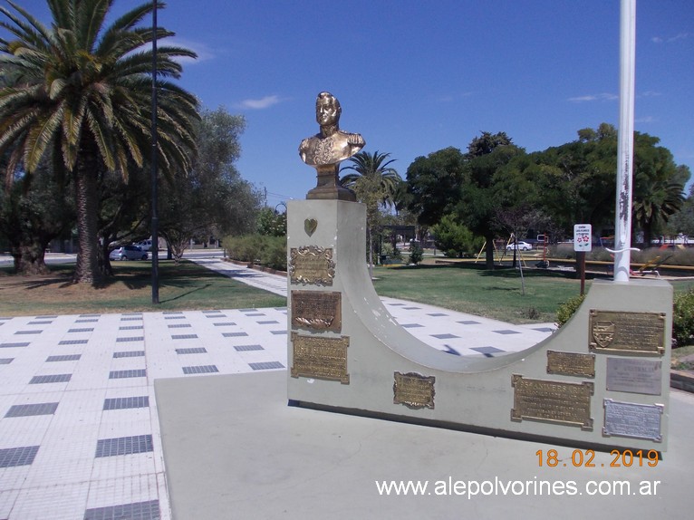 Foto: Plaza de Guatrache - Guatraché (La Pampa), Argentina