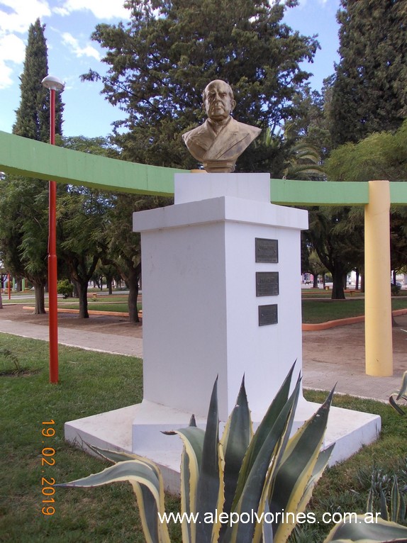Foto: Plaza de Gral San Martin, La Pampa - General San Martin (La Pampa), Argentina