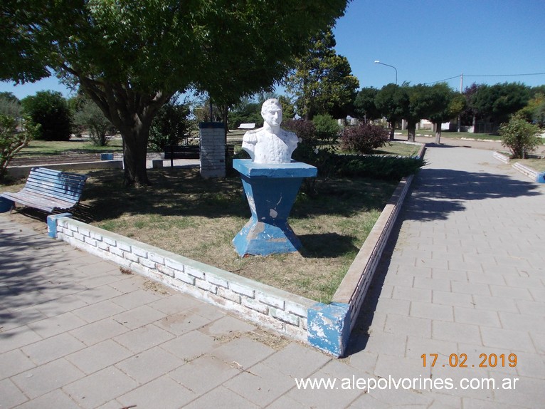 Foto: Unanué, Busto Gral San Martin - Unanue (La Pampa), Argentina
