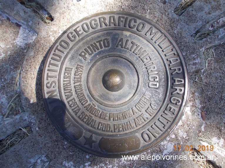 Foto: Punto Nodal del IGM en Unanue - Unanue (La Pampa), Argentina