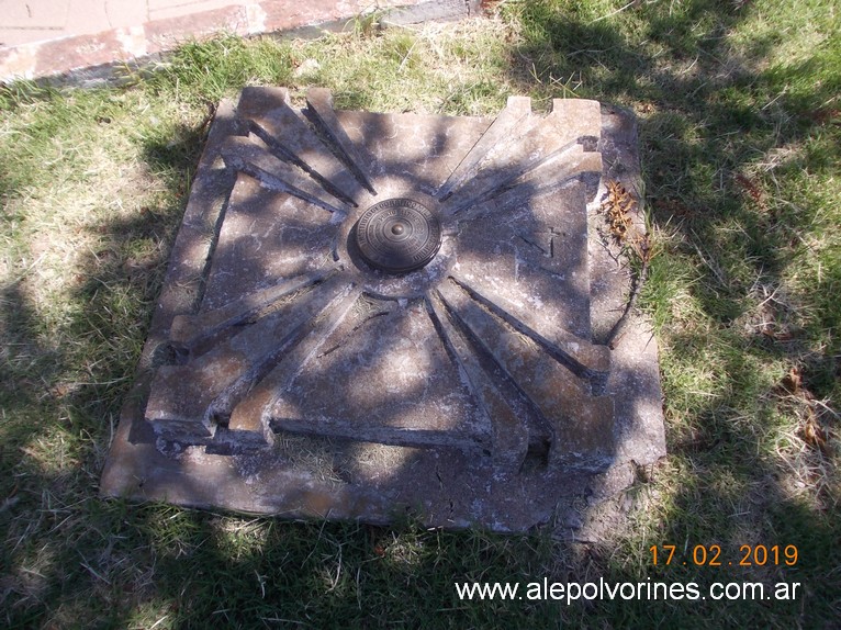 Foto: Punto Nodal del IGM en Unanue - Unanue (La Pampa), Argentina