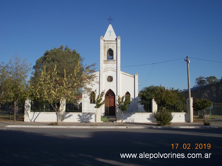 Foto: Bernasconi Iglesia - Bernasconi (La Pampa), Argentina