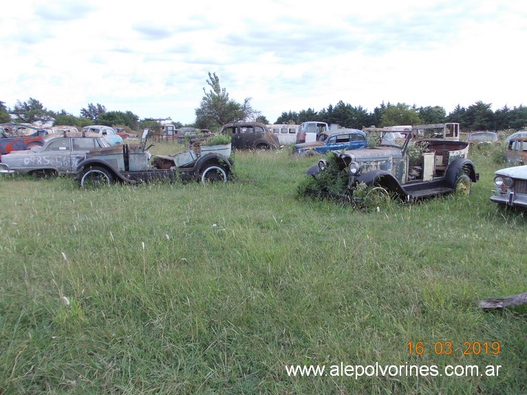 Foto: Paysandu, Cementerio de autos - Paysandú, Uruguay
