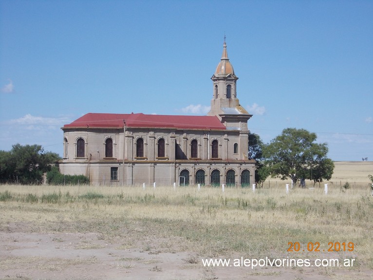 Foto: Iglesia de Lopez Lecube - Lopez Lecube (Buenos Aires), Argentina