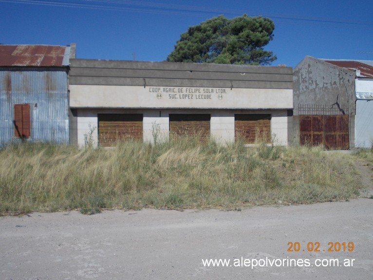 Foto: Cooperativa en Lopez Lecube - Lopez Lecube (Buenos Aires), Argentina