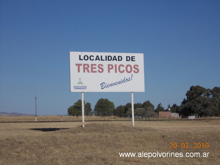 Foto: Acceso a Tres Picos - Tres Picos (Buenos Aires), Argentina