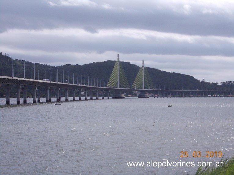 Foto: Puente de Cabecudas BR - Laguna (Santa Catarina), Brasil